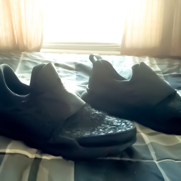 Jordan Standard Trainer size 12 Black. - Picture 7 of 7